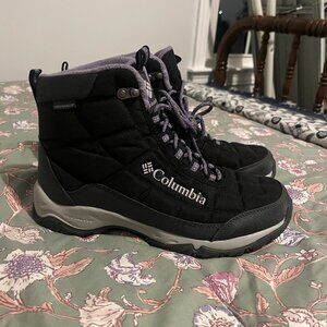 Columbia Women's Firecamp Waterproof Boot in Black/Purple Size 9.5
